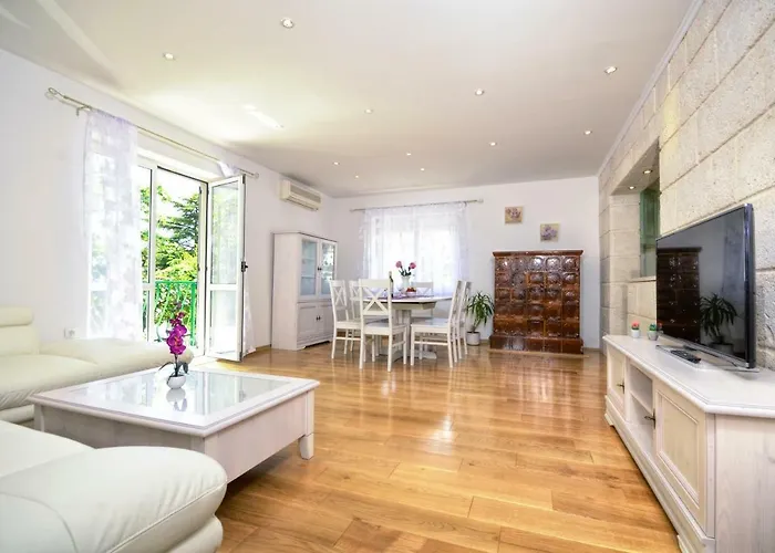 Apartament Vekic *