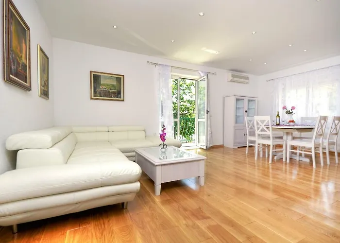 Apartament Vekic *
