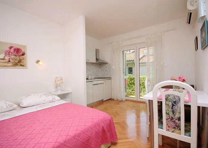 Vekic Apartament *