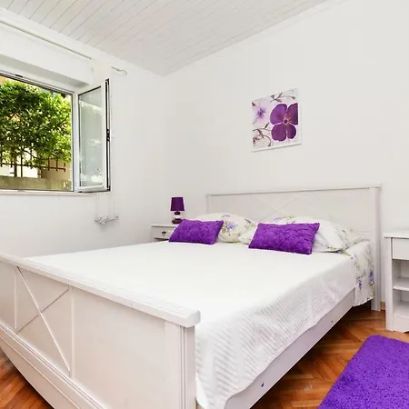 Vekic ماكارسكا